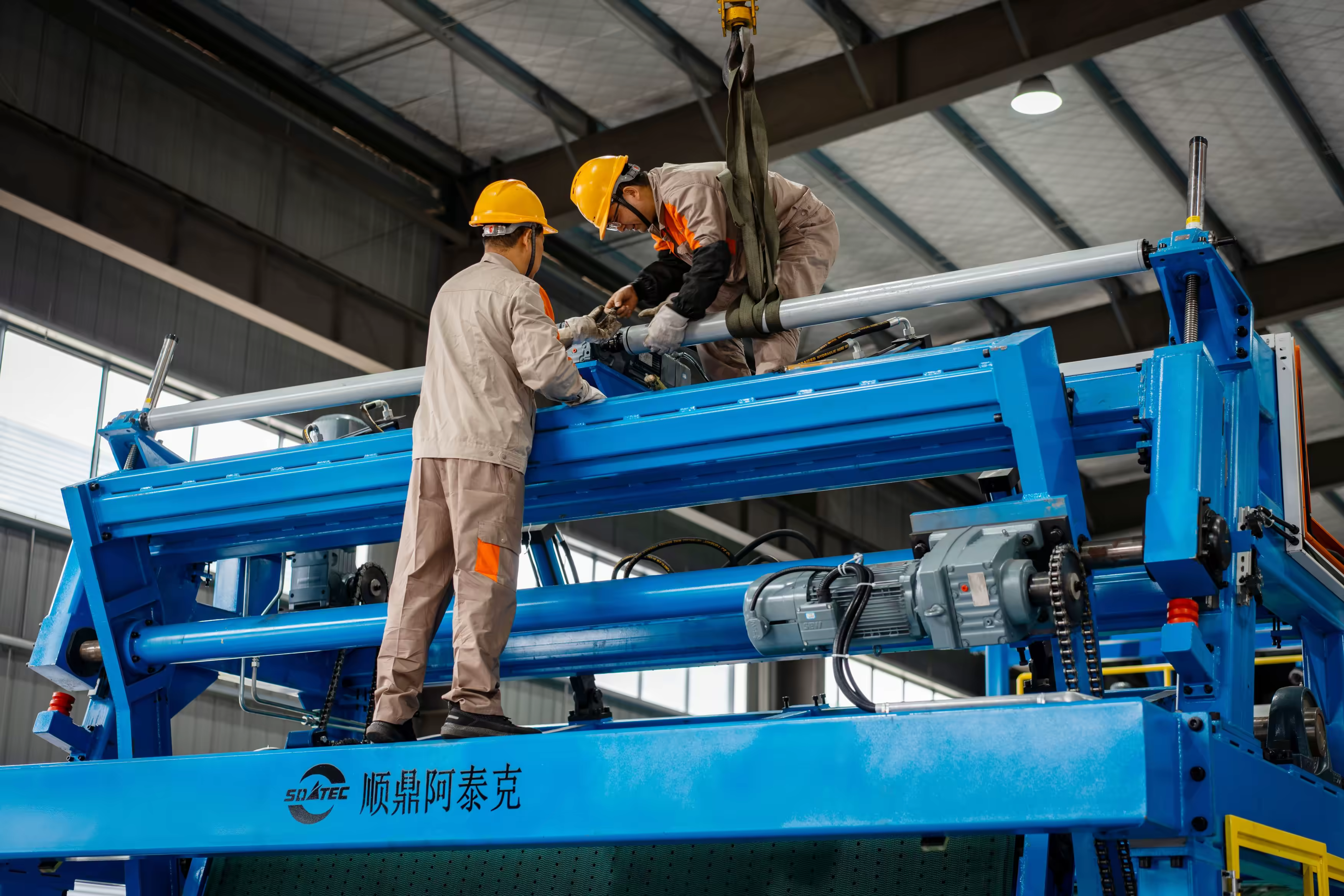 What Is a Turnkey Glass Manufacturing Plant and How Does It Work?